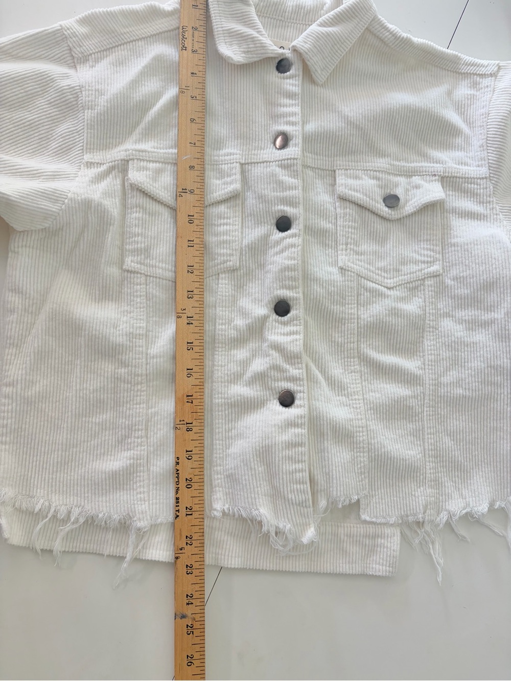 POL Clothing Off White Corduroy Distressed Frayed Raw Hem Trucker Jacket Large - Picture 14 of 14